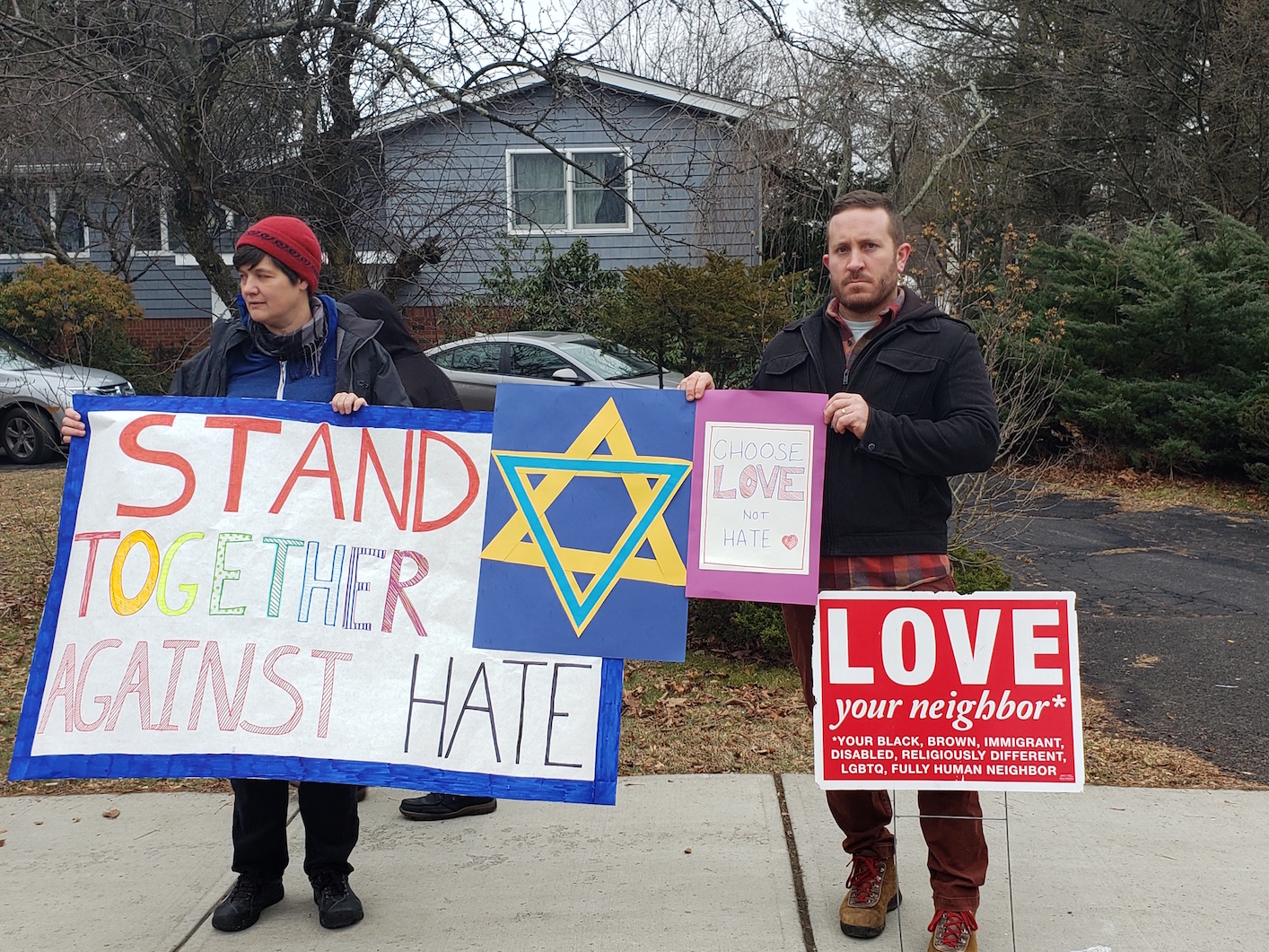 PEOPLE PREACHING SUPPORT AGAINST HATE