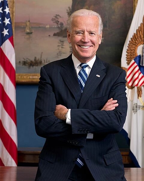 480px-Joe_Biden_official_portrait_2013