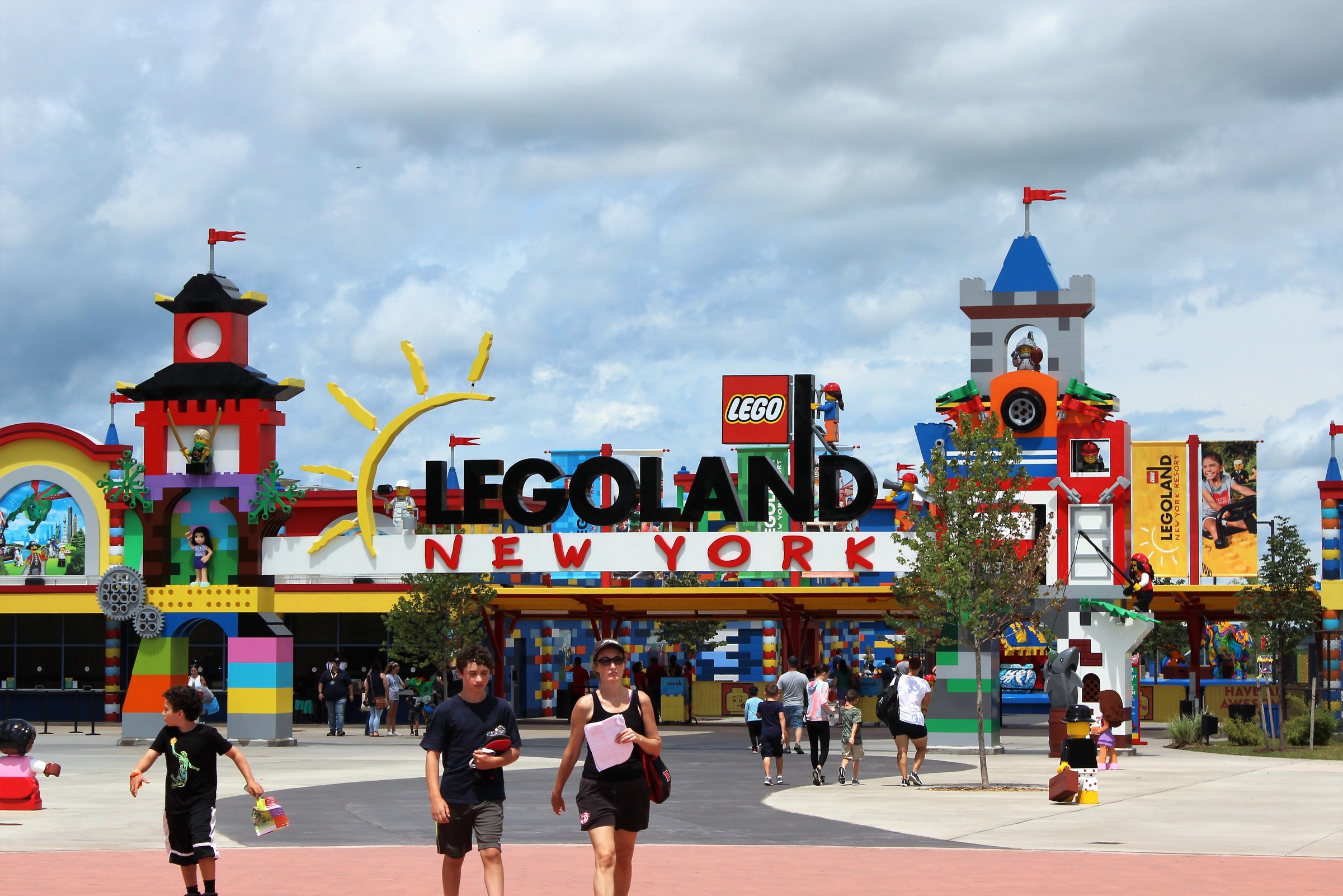 Legoland_opens