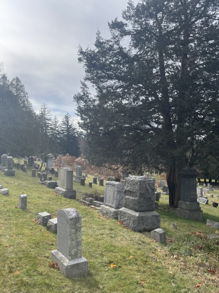Rockland Reps tout funding for cemetery restoration