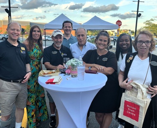 Nanuet Chamber of Commerce Hosts Mixer