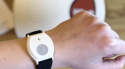 How Technology Can Help Seniors Live Independently